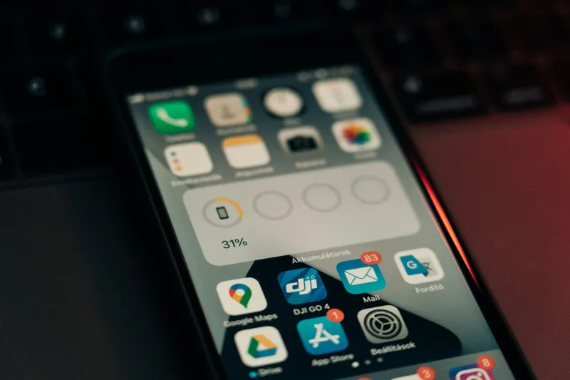 Why Your Battery Percentage Is Lying to You (And What You Can Do About It)
