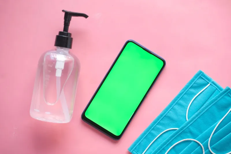 12 UV Phone Sanitizers Tested: Most of Them Drained Our Batteries Faster Than They Killed Germs